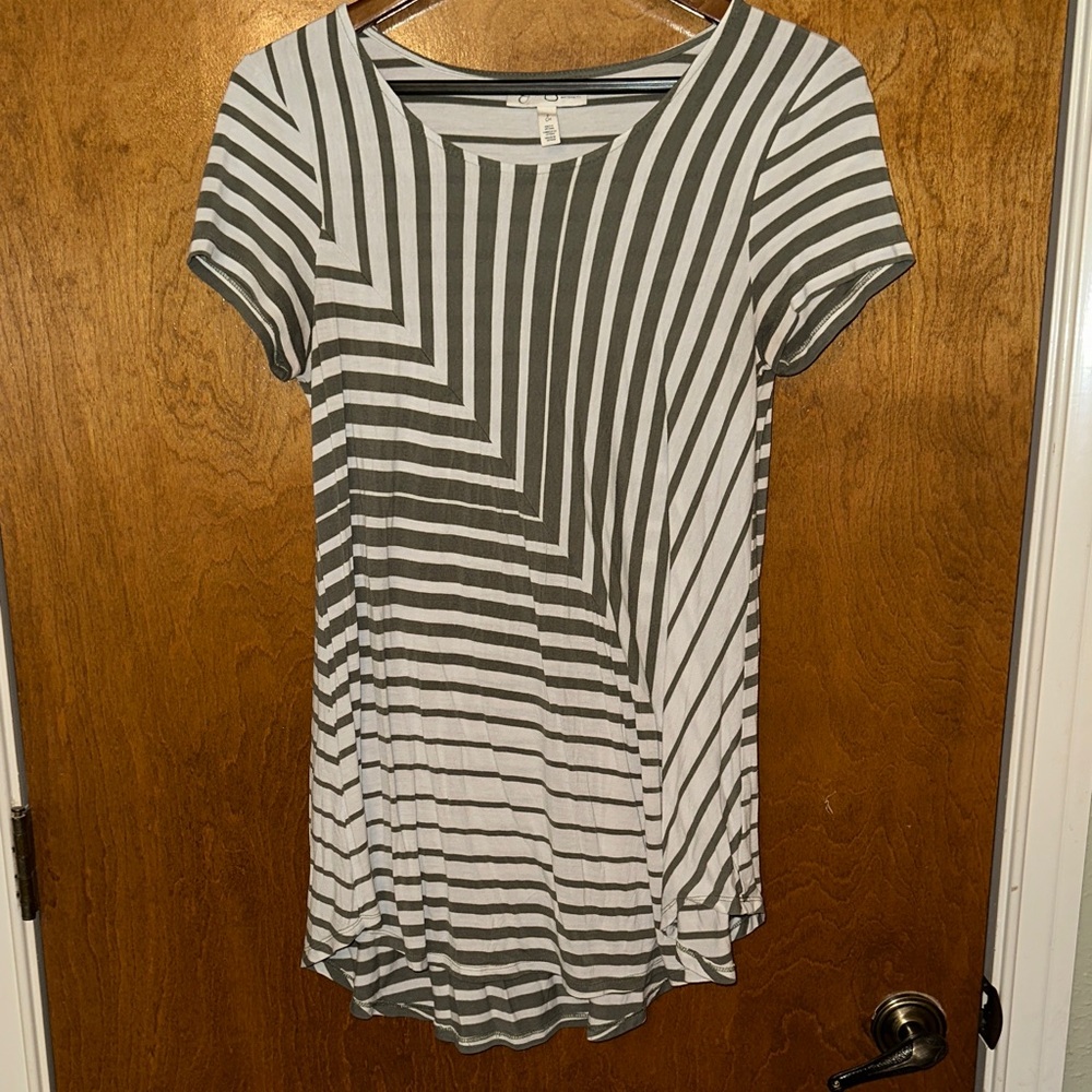 Jessica Simpson Olive Green and White Striped Maternity Top